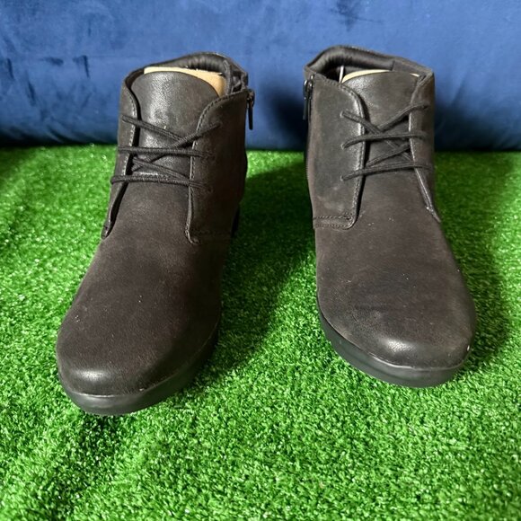 Clarks Women's Cloudsteppers Caddell Hop Wedge Booties Black Boots Size 10 M NEW - Picture 2 of 10